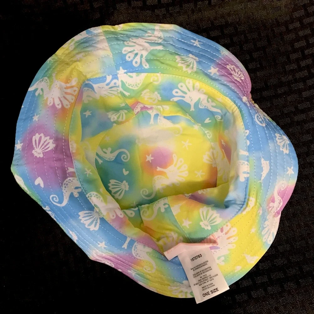 Tommy Bahama Adjustable Cinch Bucket Hat